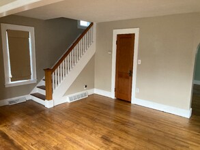 305 Stafford Ave in Syracuse, NY - Foto de edificio - Building Photo