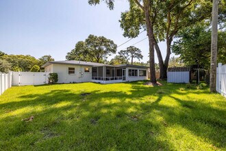 208 Woodbine Ave in Tampa, FL - Building Photo - Building Photo