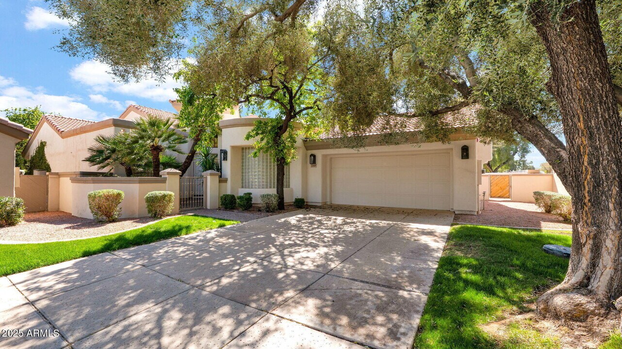 10421 N 100th St in Scottsdale, AZ - Building Photo