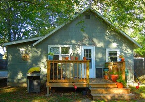 2017 N Glenwood Ave in Muncie, IN - Building Photo