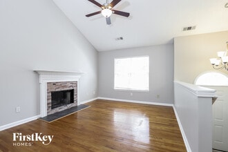 5132 Sedgefield Way in Lula, GA - Foto de edificio - Building Photo