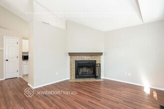 17487 E Plateau Dr in Aurora, CO - Building Photo - Building Photo