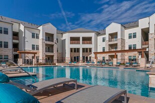 McCarty Commons in San Marcos, TX - Building Photo