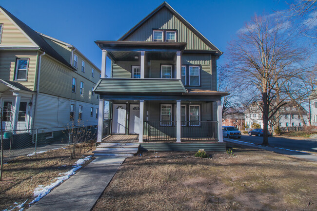 72 Sheldon Terrace in New Haven, CT - Building Photo - Building Photo