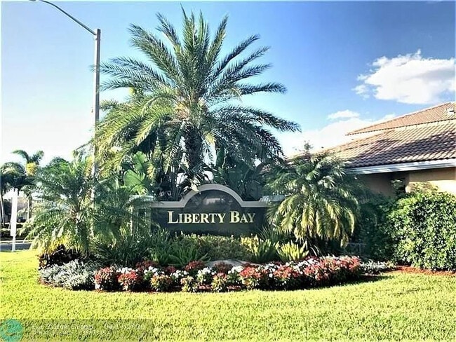 property at 3427 Commodore Ct