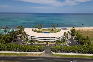 Maili Cove in Waianae, HI - Building Photo