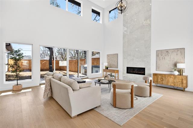 3754 Durango Dr in Dallas, TX - Building Photo - Building Photo