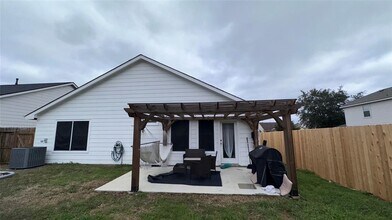 15839 Kings Cypress Ln in Cypress, TX - Building Photo - Building Photo