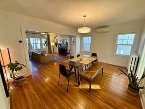 3532 Humboldt Ave S, Unit 1 in Minneapolis, MN - Foto de edificio - Building Photo