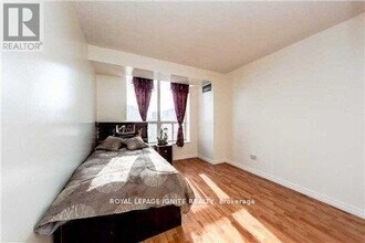 410 McLevin Ave in Toronto, ON - Building Photo - Building Photo