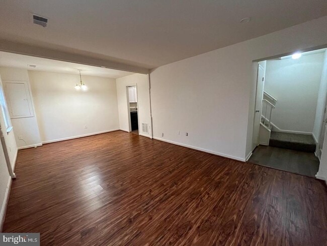 8806 Walutes Cir in Alexandria, VA - Building Photo - Building Photo