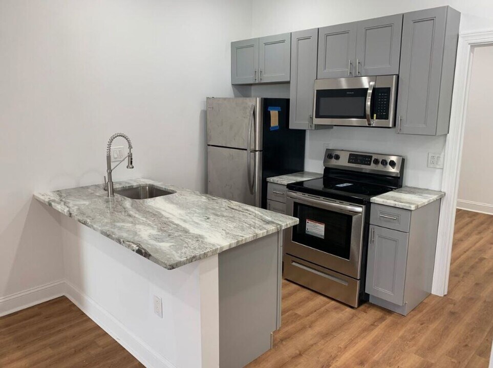 3022 W Page St in Philadelphia, PA - Building Photo