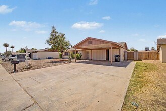 12446 N 36th Dr in Phoenix, AZ - Building Photo - Building Photo