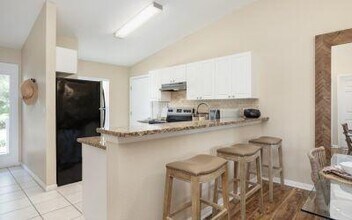 2912 Briarmeric Way in Fort Pierce, FL - Building Photo - Building Photo