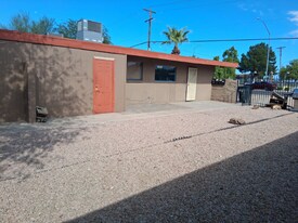 1745 E Broadway Rd in Mesa, AZ - Building Photo