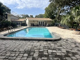 303 Villa Del Mar Dr