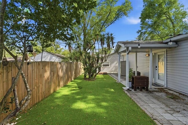 1408 E Ridgewood St in Orlando, FL - Building Photo - Building Photo