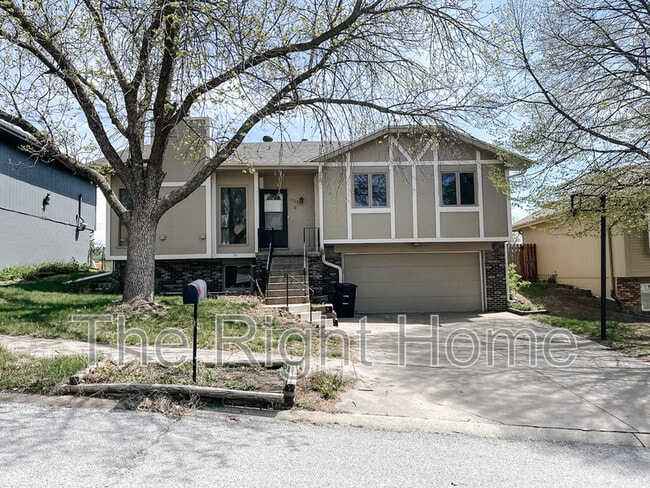 property at 6323 N 112th Cir