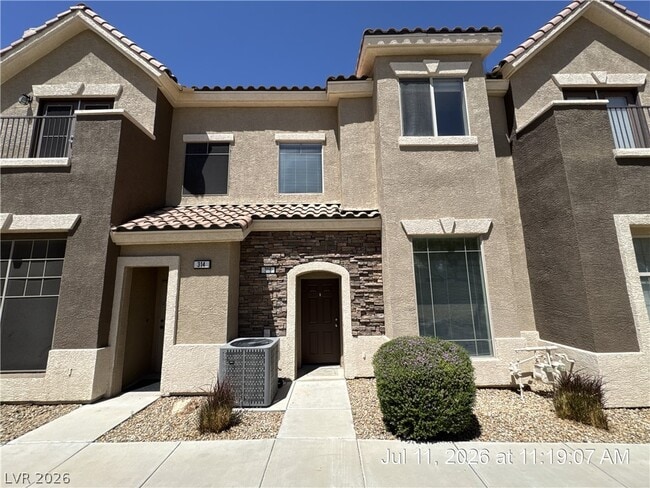 property at 316 Fountain Crossing Ln