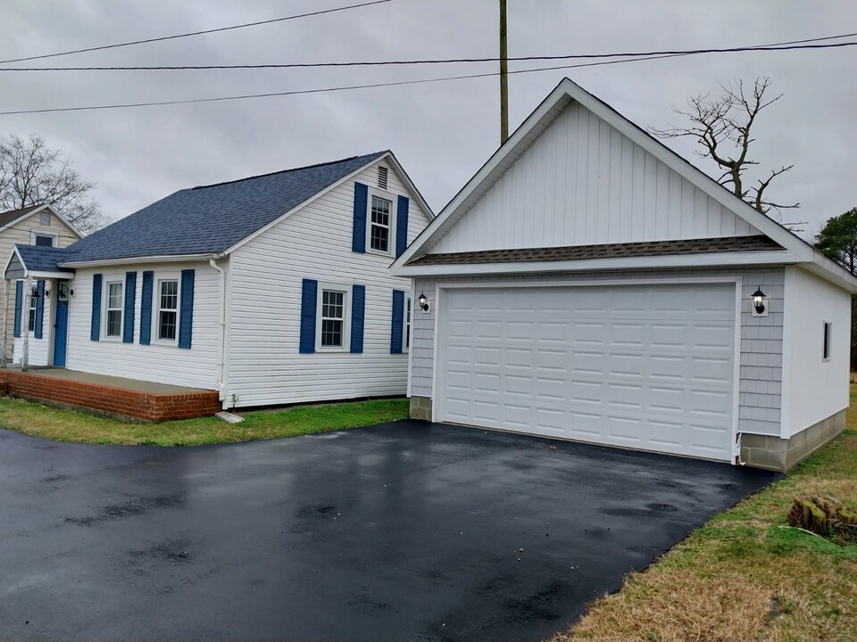 18978 Harbeson Rd in Harbeson, DE - Building Photo