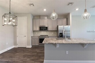 7055 Carrickbend Ln in Orlando, FL - Building Photo - Building Photo