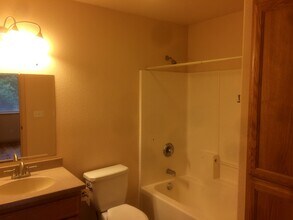 2424 Penn Ave in Mckinleyville, CA - Building Photo - Building Photo