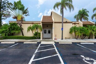 9209 Seminole Blvd in Seminole, FL - Building Photo