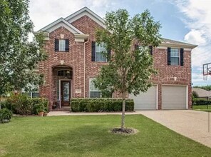 2001 Dillon Ct in Flower Mound, TX - Building Photo - Building Photo