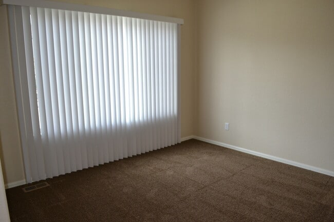 6022 Santo Domingo Rd in Colorado Springs, CO - Building Photo - Building Photo