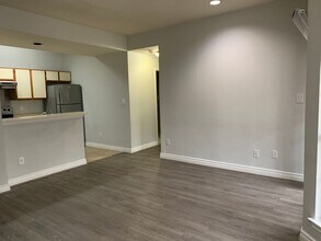 12156 Penderview Terrace in Fairfax, VA - Building Photo - Building Photo