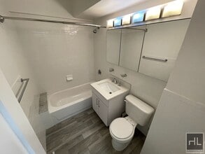 EAST 57 STREET in New York, NY - Foto de edificio - Building Photo