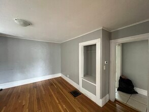 40 Hurd St in Melrose, MA - Building Photo - Building Photo