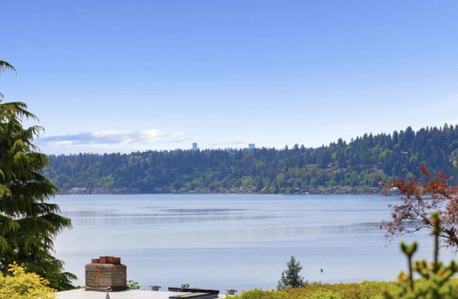 18150 60th Pl NE in Kenmore, WA - Building Photo - Building Photo