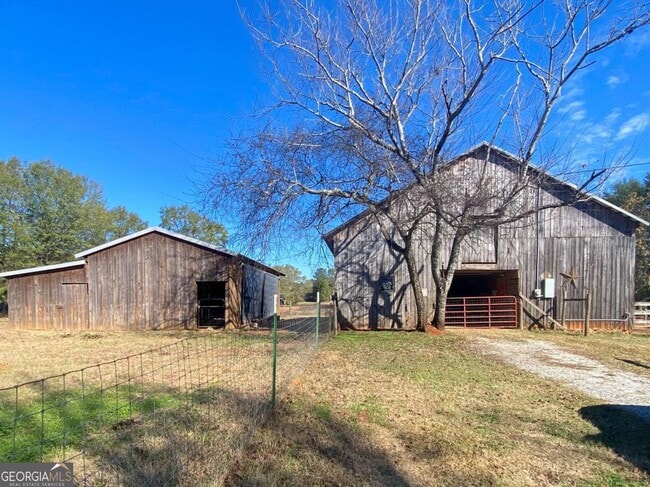 property at 1121 Prospect Rd