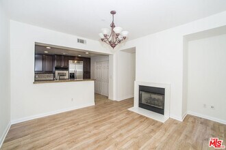 5625 Crescent Park W in Los Angeles, CA - Building Photo - Building Photo
