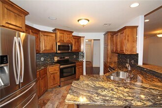 1200 Kensington Dr in Centerton, AR - Building Photo - Building Photo