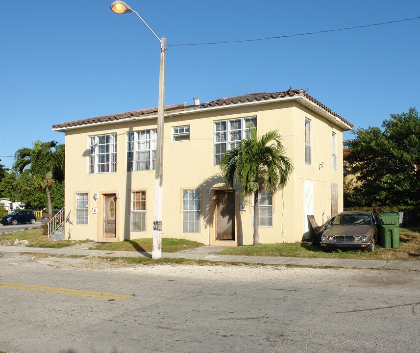 1649 NW 65th St in Miami, FL - Building Photo