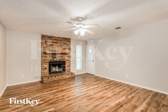 924 Kimbrough St in White Settlement, TX - Building Photo - Building Photo