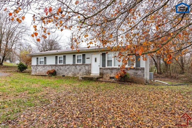 1211 Dale Way in Newport, TN - Building Photo - Building Photo