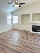 7578 Costanoa St in Las Vegas, NV - Foto de edificio - Building Photo