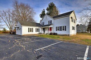 5160 Madison Ave in Trumbull, CT - Building Photo