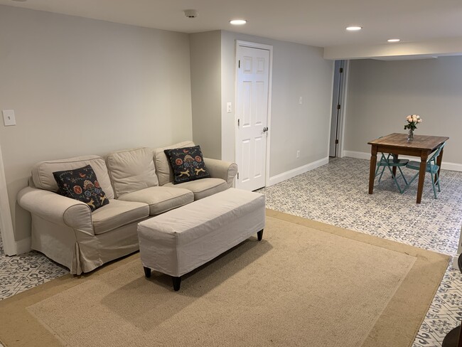 1343 Somerset Pl NW, Unit Bright Basement Apartment in Washington, DC - Building Photo - Building Photo