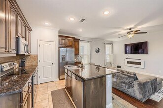 5035 Venecia Way in Grand Prairie, TX - Building Photo - Building Photo