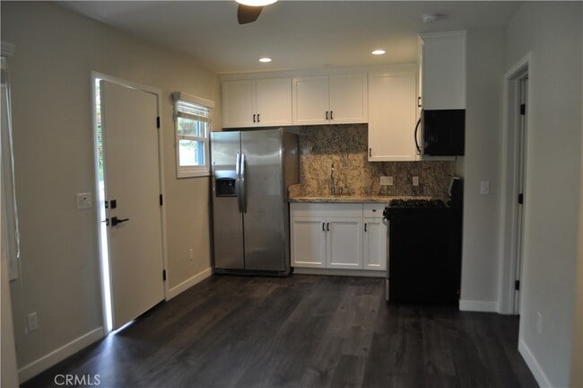 122 S Buena Vista St in Redlands, CA - Building Photo - Building Photo