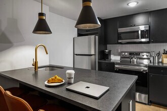 122 N 3rd St in Philadelphia, PA - Building Photo - Building Photo