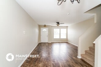 622 Greenway St in Greenwood, IN - Foto de edificio - Building Photo