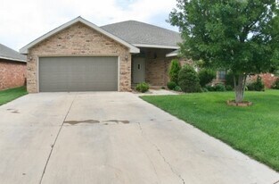 409 Olive Dr in Clovis, NM - Building Photo