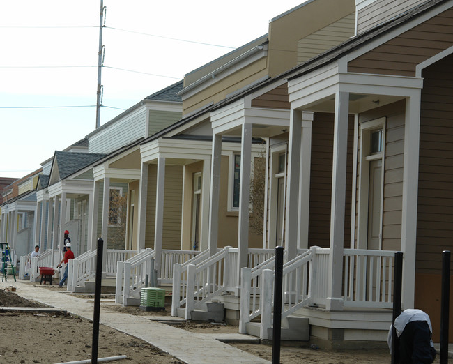 740 Adele Dr in New Orleans, LA - Foto de edificio - Building Photo