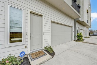 843 W 23rd St in Houston, TX - Building Photo - Building Photo