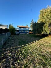 5635 N 49th St in Ruston, WA - Building Photo - Building Photo